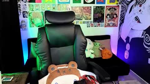    rawr   Anne Independent model      online show from November 25, 2025, 11:05 pm