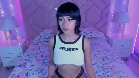 Snapshot of yui_lin chatting on March 11, 2025, 8:20 pm Yui LIn online show from March 11, 2025, 8:20 pm