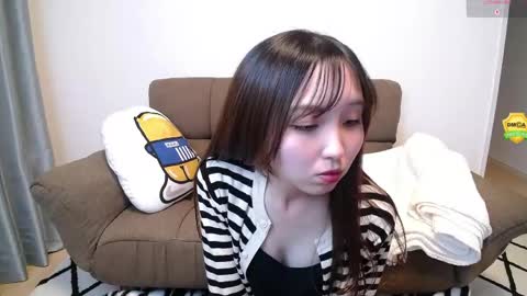 Snapshot of yui_x chatting on May 28, 2026, 10:45 am yui_x online show from May 28, 2026, 10:45 am