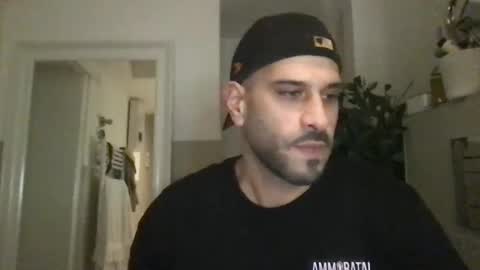 Snapshot of yul53 chatting on September 28, 2025, 1:16 pm yul53 online show from September 28, 2025, 1:16 pm