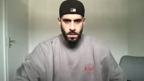 Snapshot of yul53 chatting on November 13, 2025, 1:10 pm yul53 online show from November 13, 2025, 1:10 pm