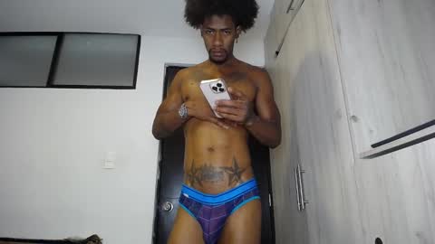 Snapshot of yulian_23 chatting on October 1, 2025, 6:25 pm Ivan online show from October 1, 2025, 6:25 pm