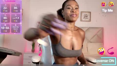 Snapshot of yuliana_milleer chatting on September 13, 2025, 6:51 pm Yuliana online show from September 13, 2025, 6:51 pm