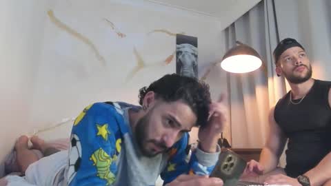 yulian 2811 online show from November 9, 2025, 1:04 am