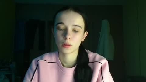 Yuliia online show from December 19, 2025, 7:04 am