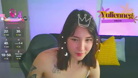 Yulienne online show from February 11, 2026, 10:48 pm