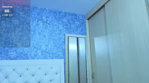 yulissa_girls online show from September 22, 2025, 11:12 am