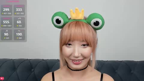 yume_ko online show from September 9, 2025, 7:57 pm