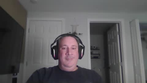 YumGuy69 online show from November 27, 2025, 6:10 pm