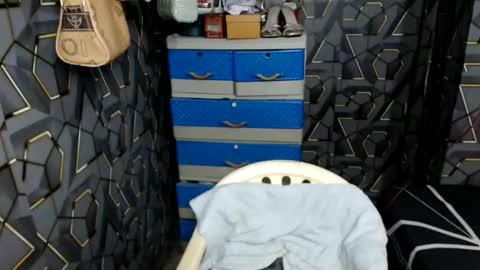 yumi online show from June 5, 2026, 12:28 am