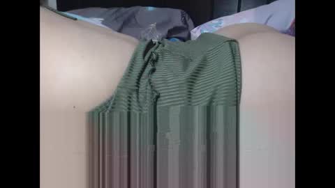 yummy72747 online show from December 15, 2025, 11:47 am