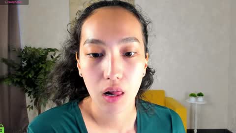 Snapshot of yummy_lamii chatting on May 11, 2026, 11:27 am Cindey online show from May 11, 2026, 11:27 am
