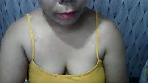 yummylips_4u online show from May 11, 2026, 7:58 am