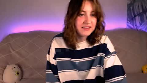 YummyPolly online show from September 13, 2025, 11:04 pm