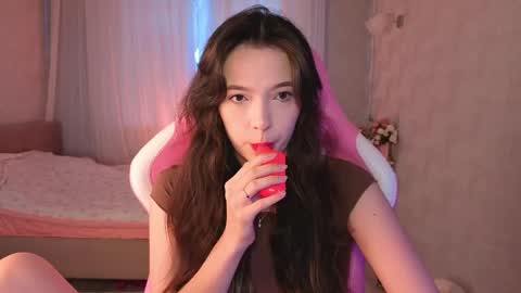 Snapshot of yuna_sunshy chatting on May 5, 2026, 1:13 am Yuna online show from May 5, 2026, 1:13 am
