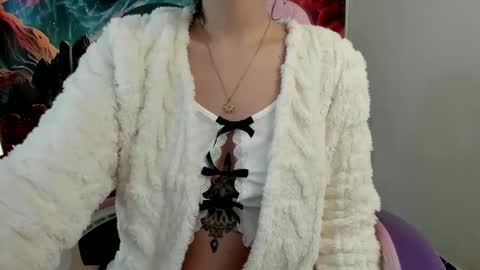 Yuna online show from November 13, 2025, 2:38 pm