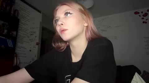 Snapshot of yunarosee chatting on January 8, 2026, 4:09 pm yunarosee online show from January 8, 2026, 4:09 pm