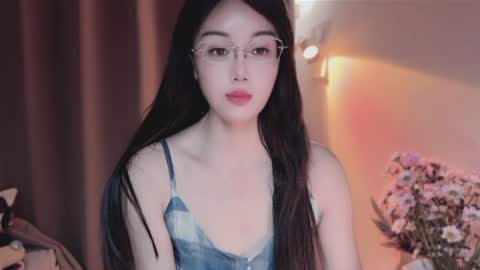 Snapshot of yuner0715 chatting on June 14, 2026, 2:20 am YunEr online show from June 14, 2026, 2:20 am
