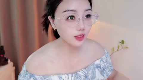 Snapshot of yuner0715 chatting on July 15, 2026, 2:50 am YunEr online show from July 15, 2026, 2:50 am