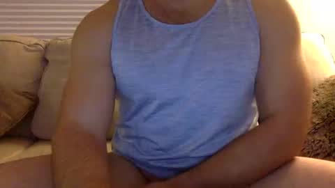 yung3587 online show from November 8, 2025, 10:59 am