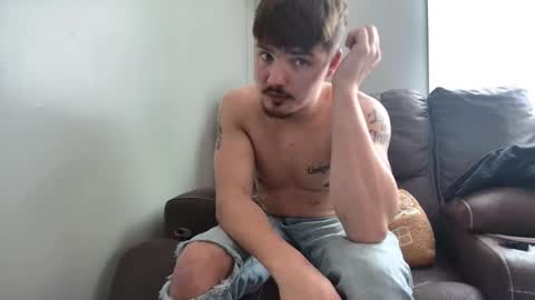 yungbul1 online show from December 4, 2025, 7:22 pm