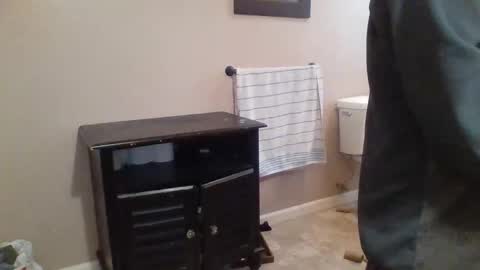 Snapshot of yungstallion10 chatting on November 11, 2025, 7:47 pm Fire 0range kush online show from November 11, 2025, 7:47 pm