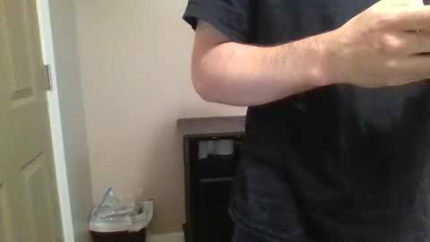 Snapshot of yungstallion10 chatting on November 17, 2025, 5:19 pm Fire 0range kush online show from November 17, 2025, 5:19 pm