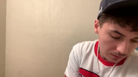 yungstudbev online show from December 31, 2024, 3:55 am