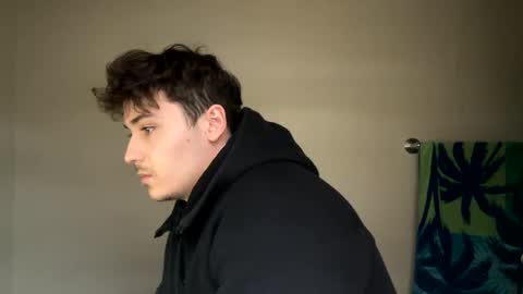 yungstudbev online show from January 11, 2025, 2:47 pm