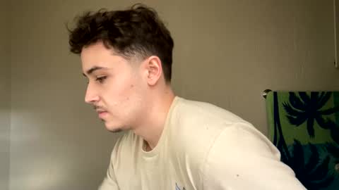 yungstudbev online show from March 1, 2025, 8:42 pm