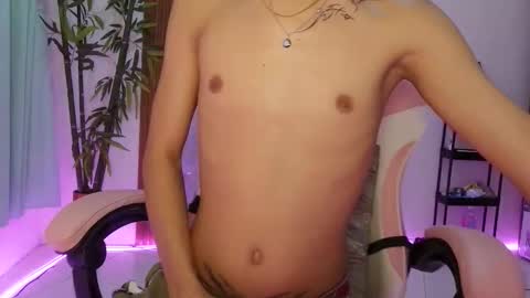 yunoxoxo online show from April 10, 2026, 5:34 am