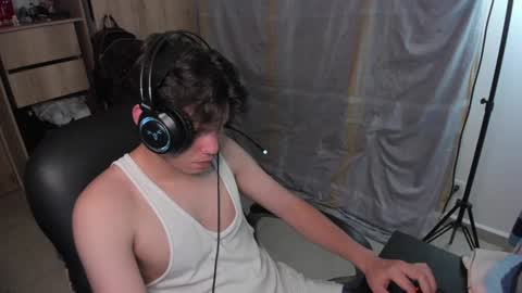 yurii_moody online show from December 15, 2024, 1:57 am