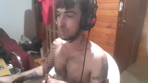 Yuumi online show from October 26, 2025, 5:02 am