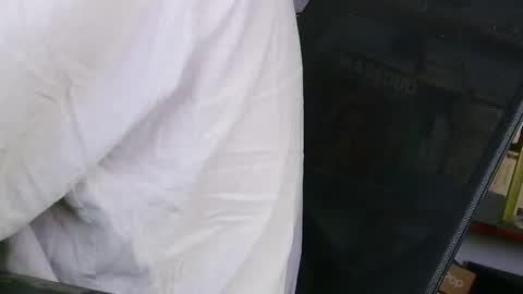 yvanbonar181018 online show from September 28, 2025, 2:55 pm