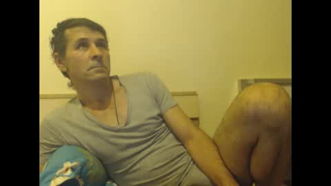 yvesstorm5 online show from February 14, 2025, 8:05 pm