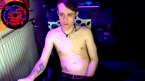 Snapshot of yyscript chatting on January 1, 2025, 9:31 pm online show from January 1, 2025, 9:31 pm