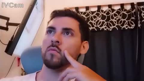 zaaaayn20 online show from April 16, 2026, 2:12 am