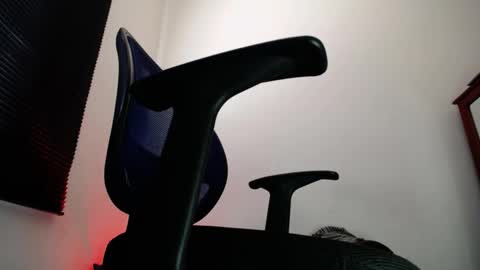 Snapshot of zac_watson chatting on April 16, 2026, 3:46 pm Zac Freelance model online show from April 16, 2026, 3:46 pm