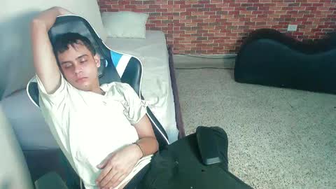 ZACARIAS online show from September 26, 2025, 5:11 am