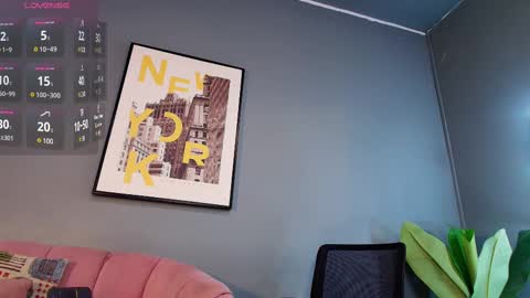 Snapshot of zack_miller24 chatting on February 14, 2025, 5:57 pm Zack online show from February 14, 2025, 5:57 pm