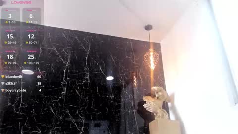 Snapshot of zack_miller24 chatting on February 24, 2025, 6:04 pm Zack online show from February 24, 2025, 6:04 pm