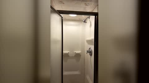 zackharden45 online show from April 14, 2026, 10:27 pm