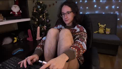 Snapshot of zackstivensen chatting on December 26, 2024, 12:57 am Zachary next stream on monday online show from December 26, 2024, 12:57 am