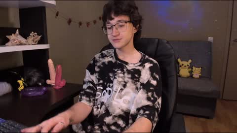 Snapshot of zackstivensen chatting on January 24, 2025, 12:09 am Zachary next stream on monday online show from January 24, 2025, 12:09 am