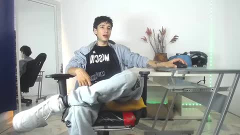 zack online show from January 18, 2025, 1:29 pm