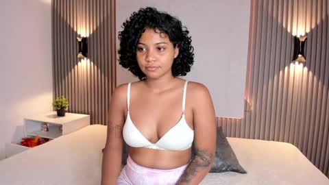 zafira online show from February 18, 2025, 11:44 am