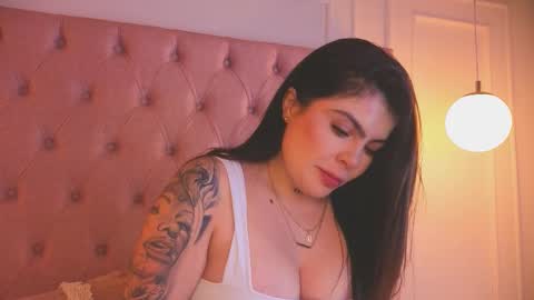 Zafiro  online show from February 7, 2026, 11:14 am