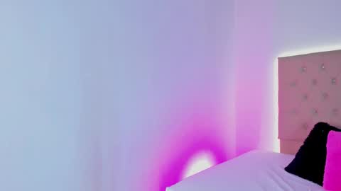 Snapshot of zafiro__brown chatting on September 9, 2025, 11:32 am Zafiro Brown online show from September 9, 2025, 11:32 am