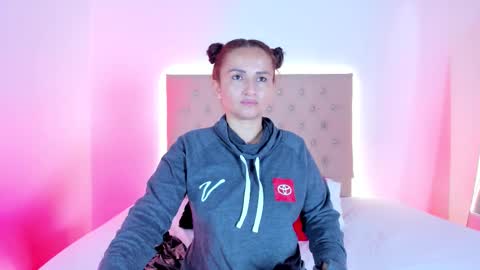 Snapshot of zafiro__brown chatting on October 25, 2025, 11:40 am Zafiro Brown online show from October 25, 2025, 11:40 am