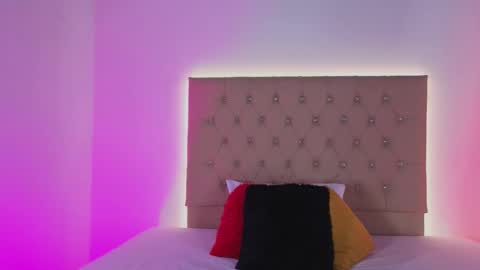 Snapshot of zafiro__brown chatting on November 12, 2025, 11:54 am Zafiro Brown online show from November 12, 2025, 11:54 am